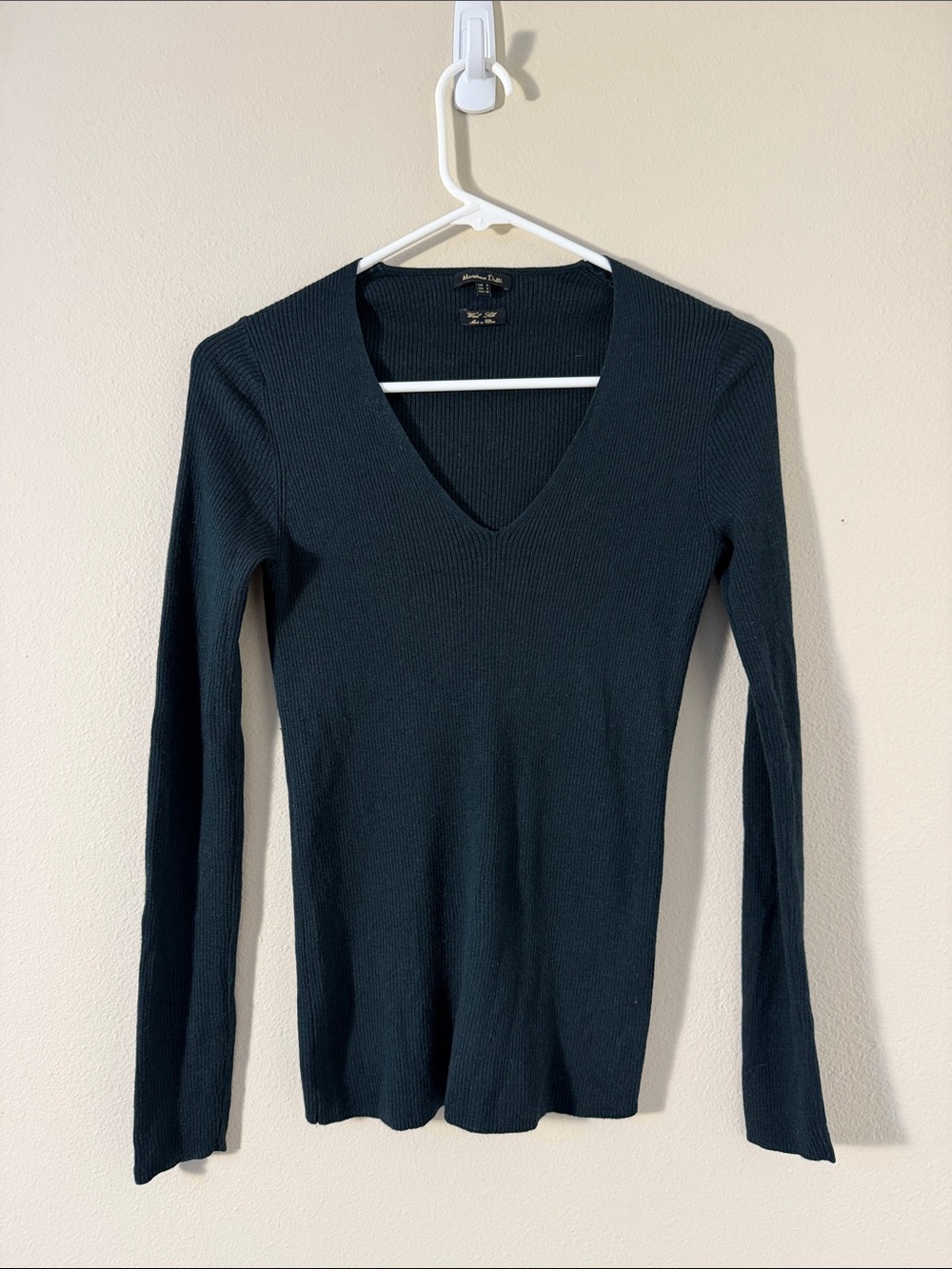 Massimo Dutti Emerald Green V-Neck Long Sleeve Fitted Ribbed Top Size S